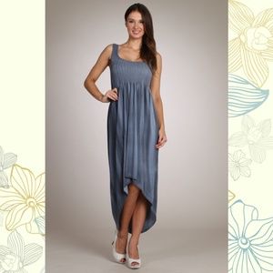 Sleeveless maxi dress
